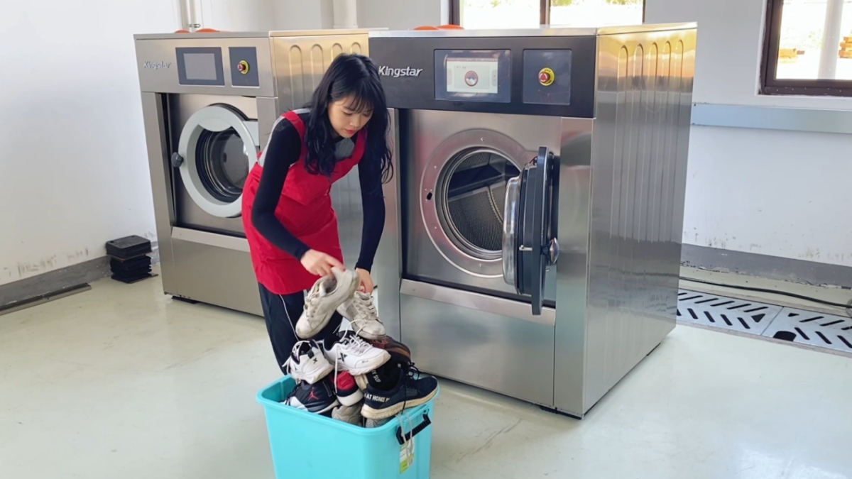 Jenis Sepatu yang Cocok untuk Mesin Cuci: Metode Pembersihan Khusus & Pengaturan Program